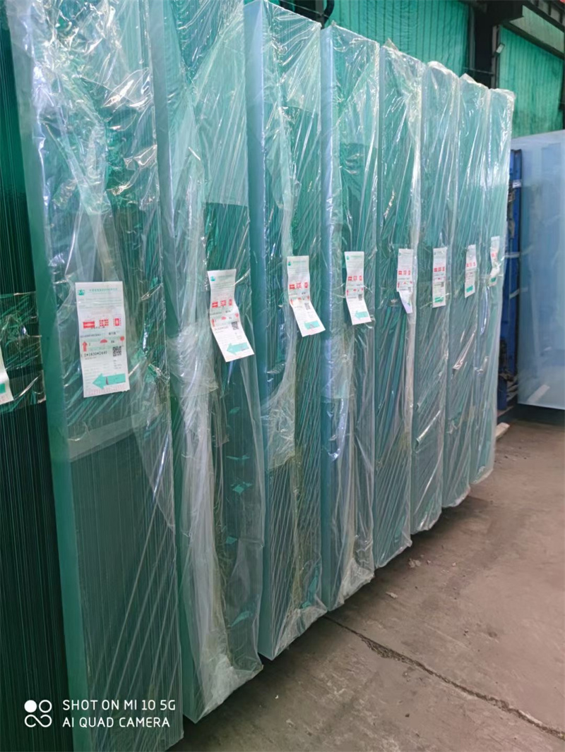 菏泽钢化玻璃厂家